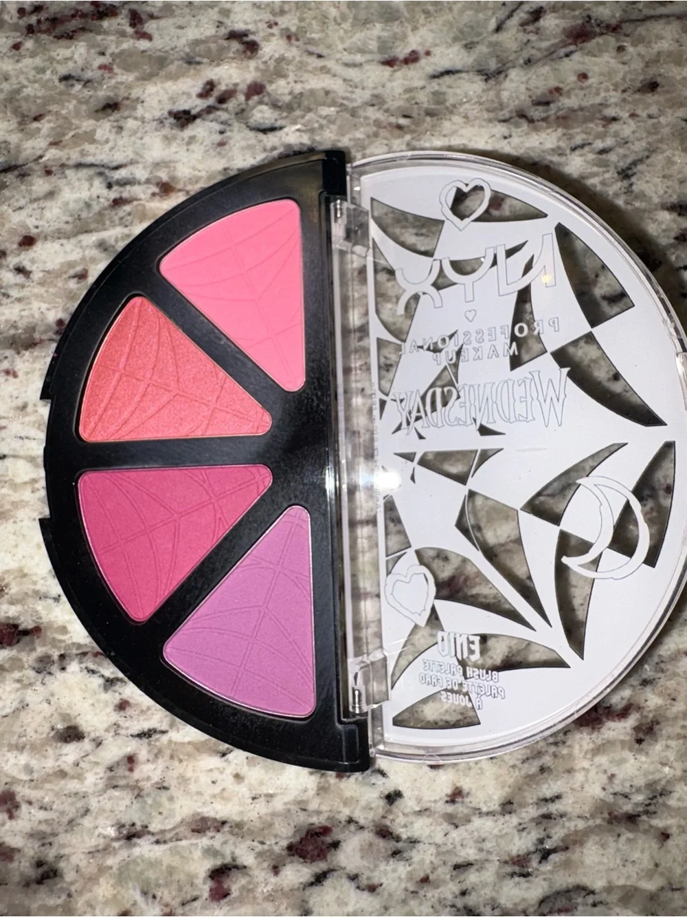 NYX Enid Blush Palette - Purple & Teal & Pink